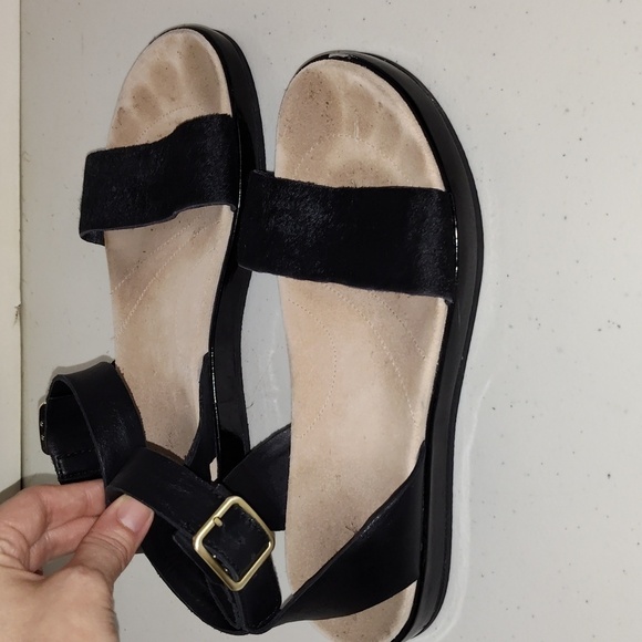 Clarks Botanic Ivy sandals women’s size 7.5 black ankle buckle - Picture 4 of 9
